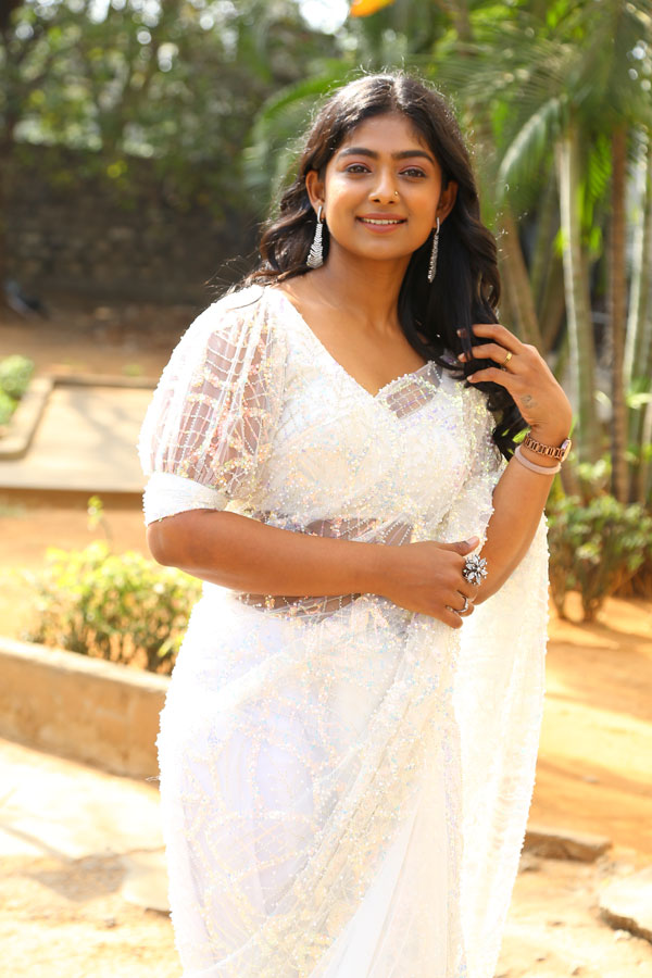 bhoomi-shetty-stills-14.jpg