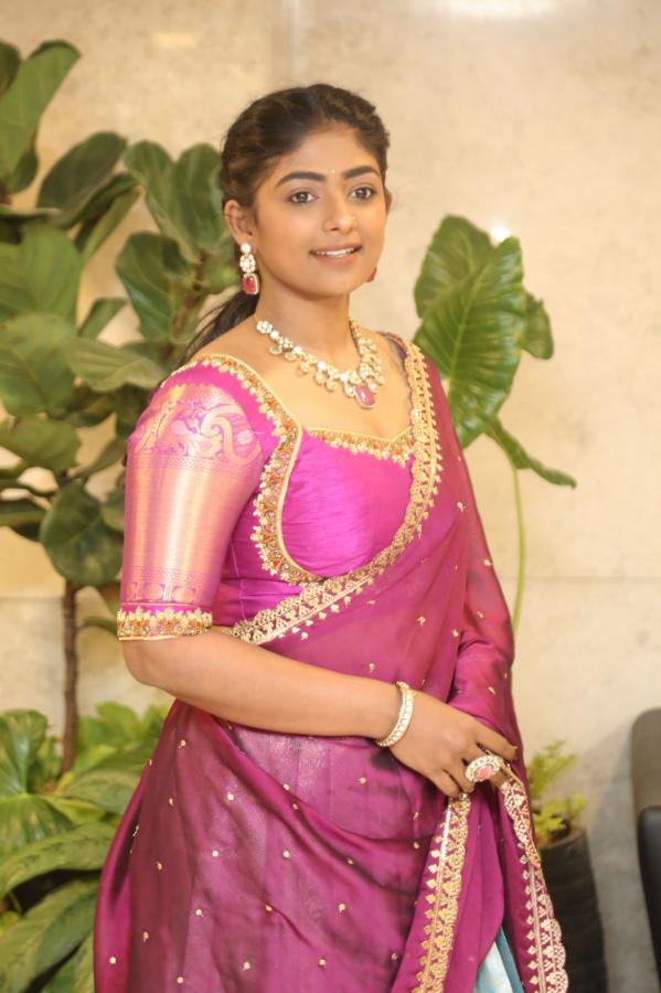 bhoomi-shetty-stills-2-12.jpg