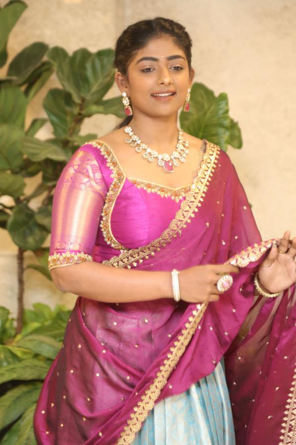 bhoomi-shetty-stills-2-14.jpg