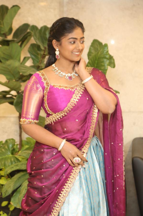 bhoomi-shetty-stills-2-17.jpg