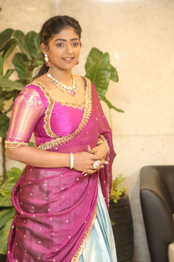 bhoomi-shetty-stills-2-22.jpg