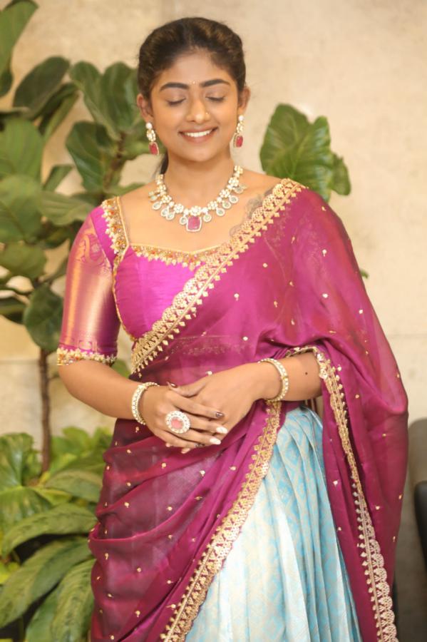 bhoomi-shetty-stills-2-24.jpg