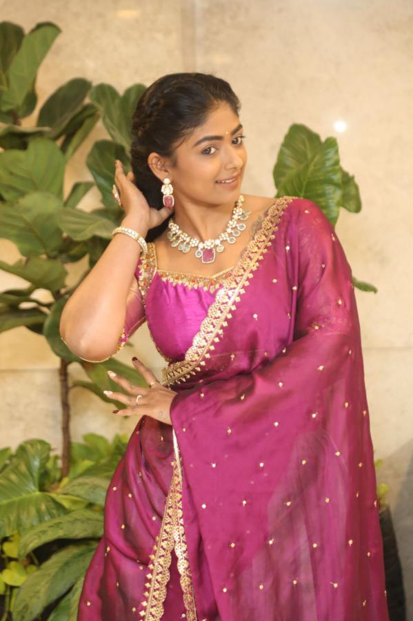 bhoomi-shetty-stills-2-7.jpg