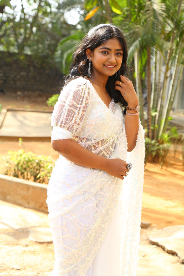 bhoomi-shetty-stills-4.jpg