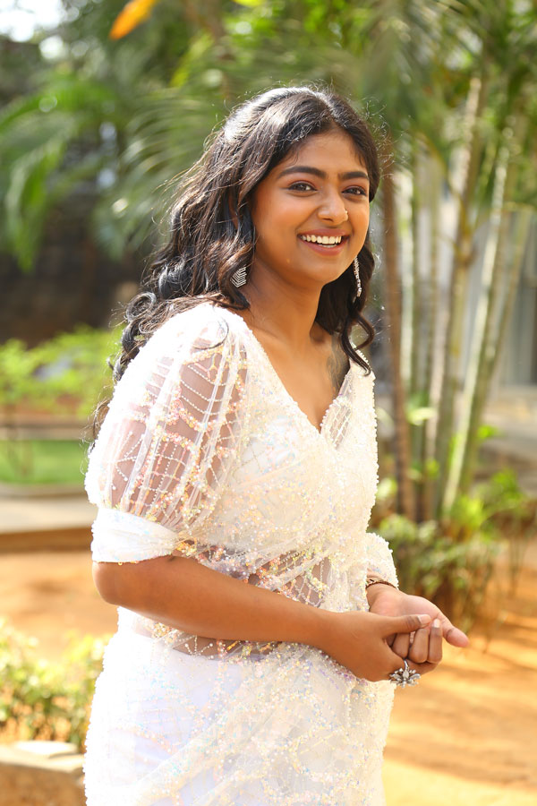 bhoomi-shetty-stills-8.jpg