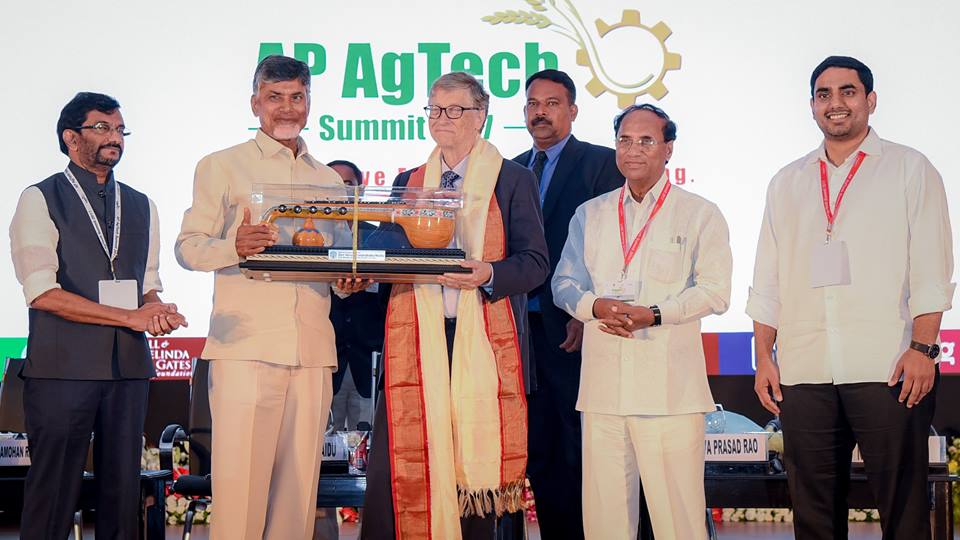billgatesvizag5.jpg