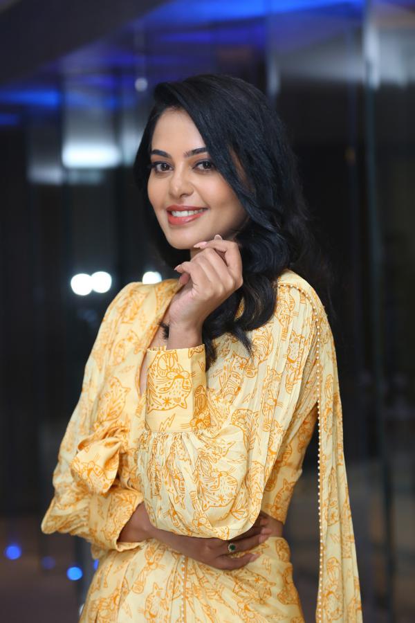 bindhu-madhavi-stills-12.jpg