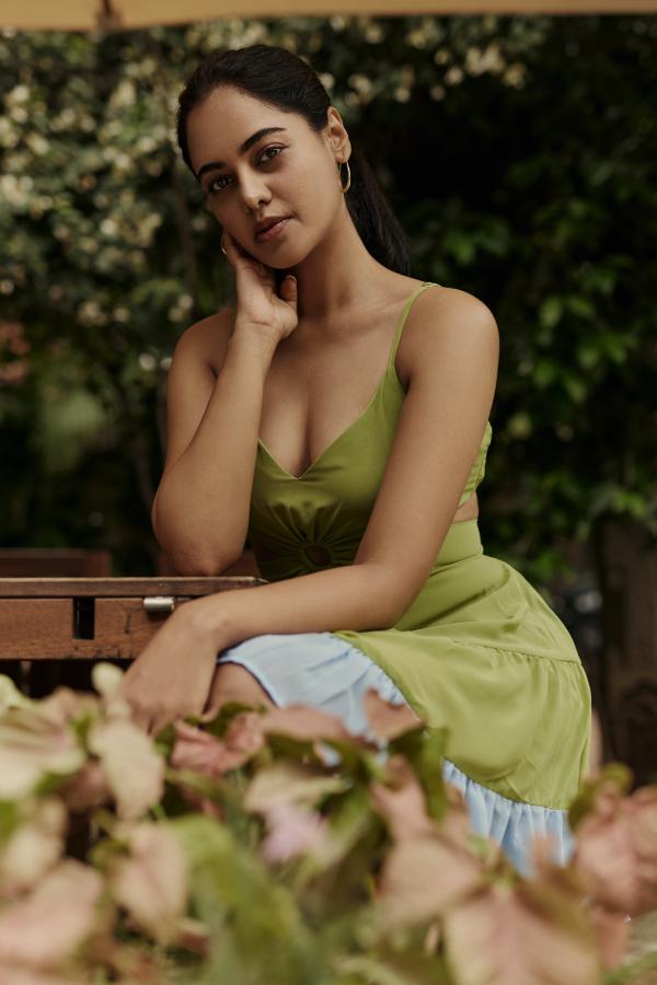 bindu-madhavi-hd-stills-7.jpg