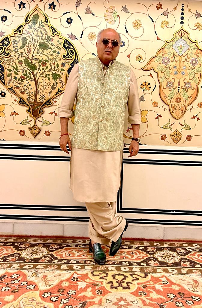 boney-kapoor-fashion-sense-10.jpg