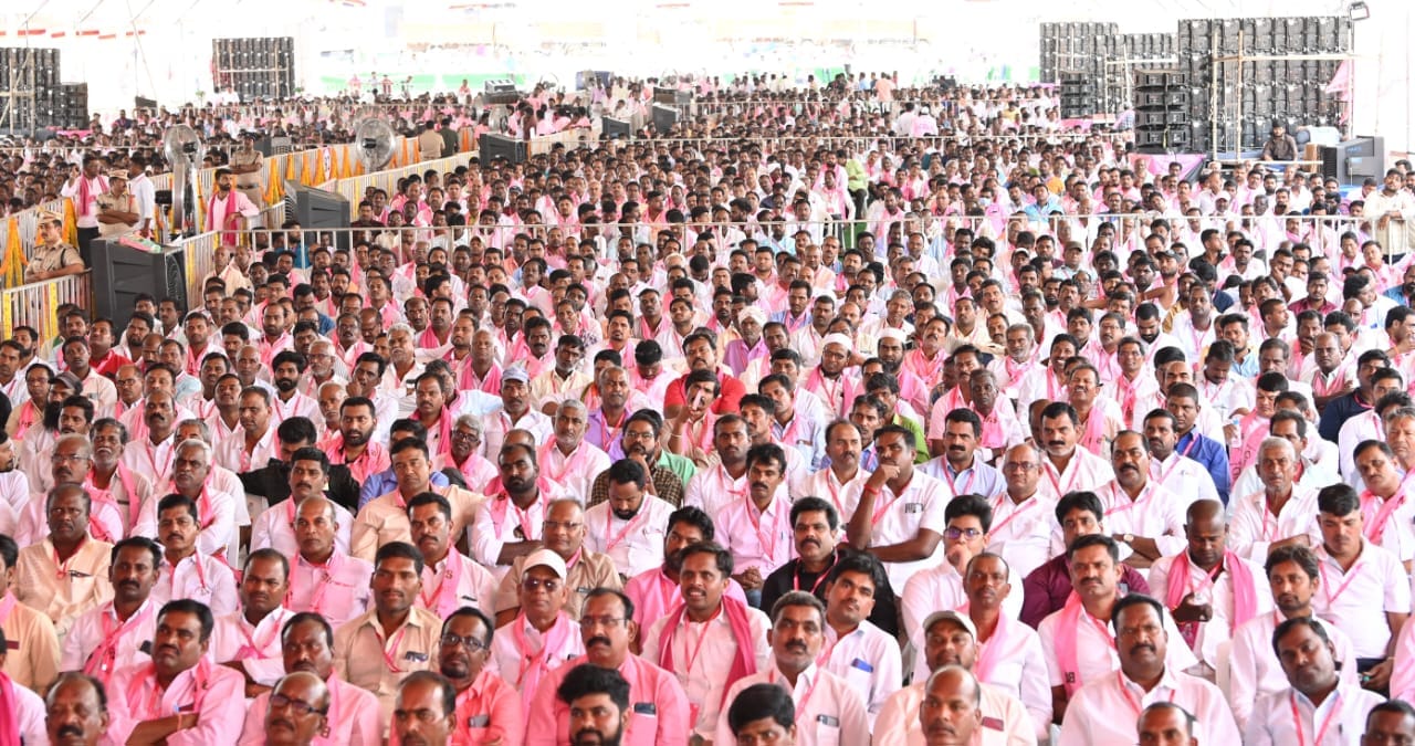 brs-party-plenary-meeting-at-rajanna-sircilla-2.jpg