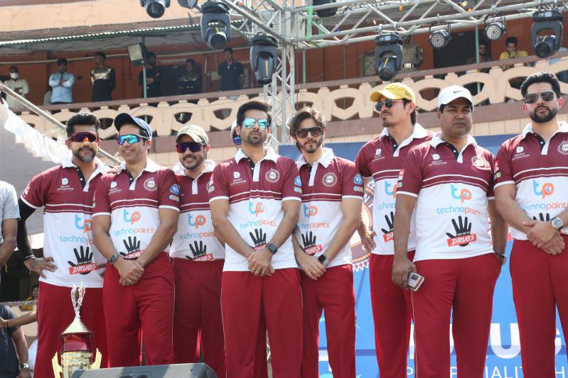 ccc-bollywood-tollywood-cricket-match-10.jpg