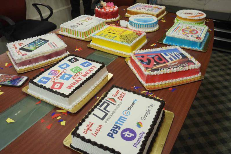 celebrating-and-spreading-messages-through-designer-cakes-is-a-trend-for-this-new-year-celebrations-10.jpg