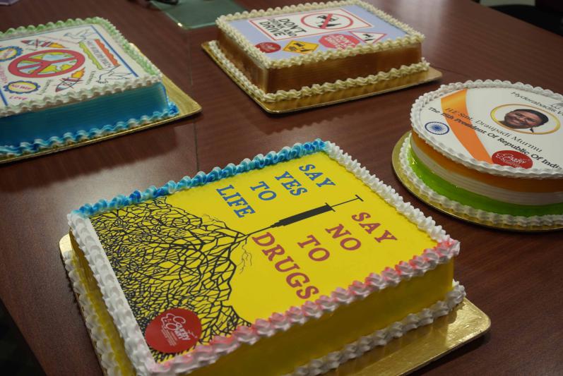 celebrating-and-spreading-messages-through-designer-cakes-is-a-trend-for-this-new-year-celebrations-13.jpg
