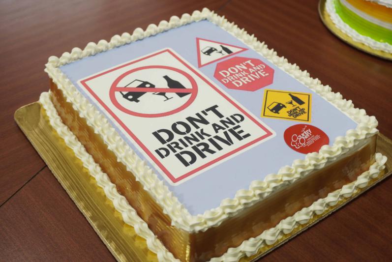 celebrating-and-spreading-messages-through-designer-cakes-is-a-trend-for-this-new-year-celebrations-14.jpg