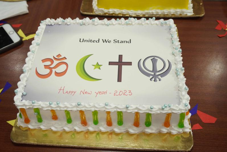 celebrating-and-spreading-messages-through-designer-cakes-is-a-trend-for-this-new-year-celebrations-3.jpg