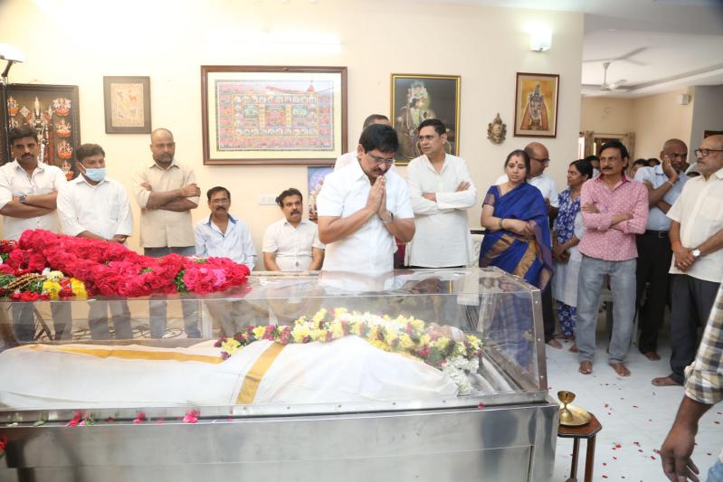 celebrities-condolences-to-director-k-viswanath-16.jpg