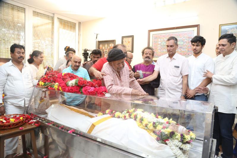 celebrities-condolences-to-director-k-viswanath-24.jpg
