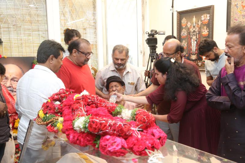 celebrities-condolences-to-director-k-viswanath-28.jpg