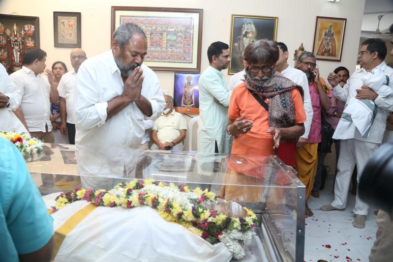 celebrities-condolences-to-director-k-viswanath-30.jpg