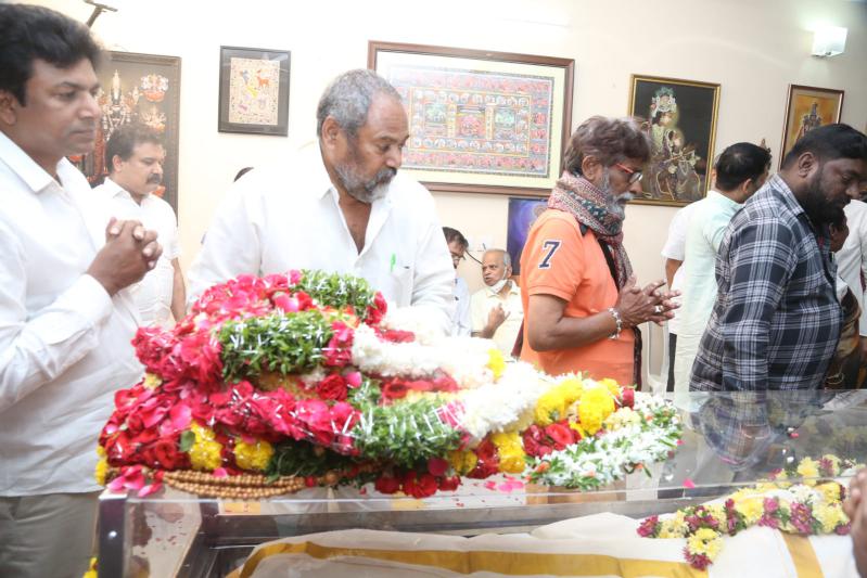 celebrities-condolences-to-director-k-viswanath-31.jpg