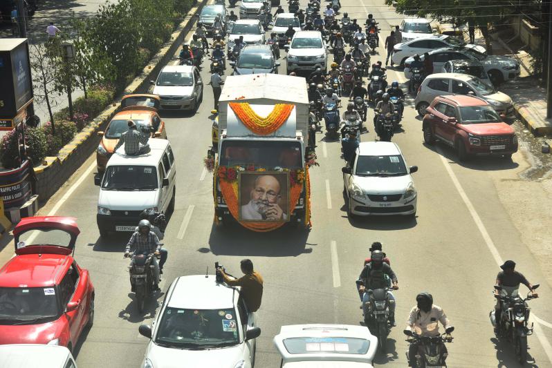celebrities-condolences-to-director-k-viswanath-34.jpg