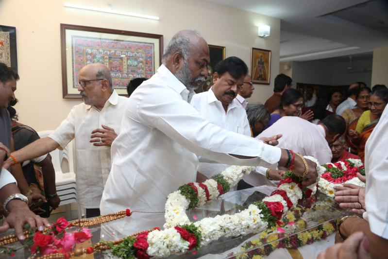 celebrities-condolences-to-director-k-viswanath-9.jpg