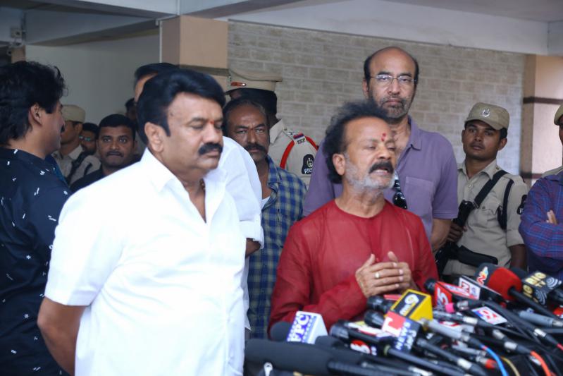 celebs-pay-final-respect-to-chalapathi-rao-7.jpg