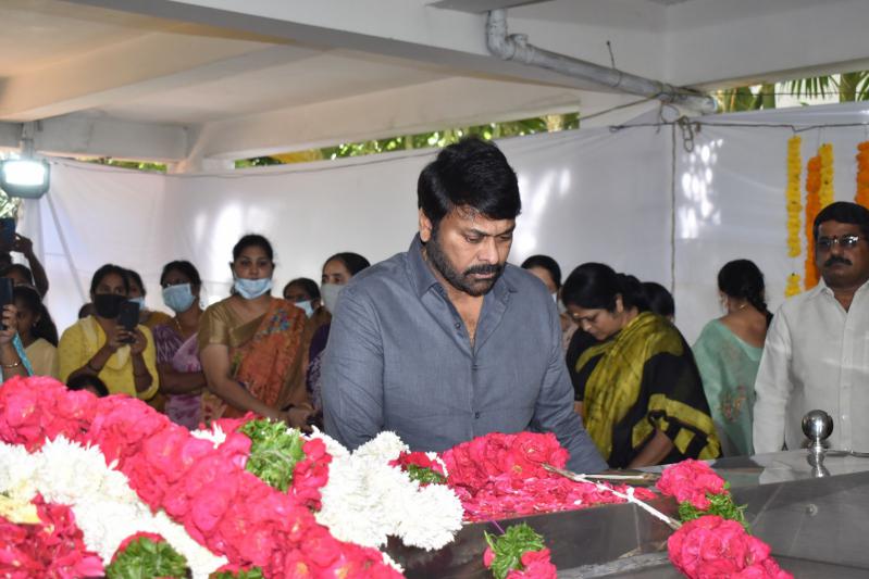 Celebs Pay Final Respect to Kaikala Satyanarayana