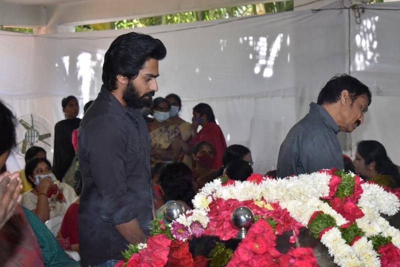 celebs-pay-final-respect-to-kaikala-satyanarayana-7.jpg