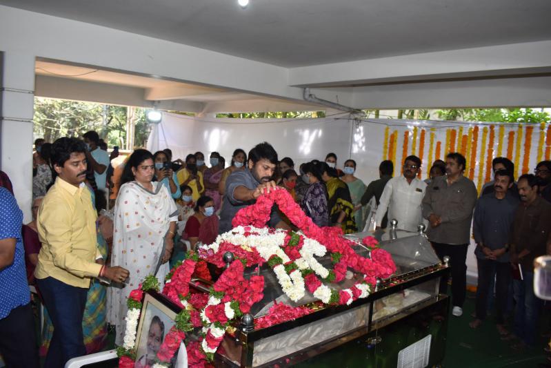celebs-pay-final-respect-to-kaikala-satyanarayana-8.jpg