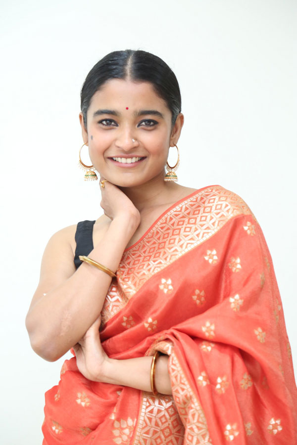 chaitra-stills-10.jpg