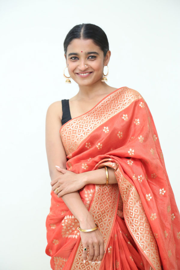 chaitra-stills-9.jpg