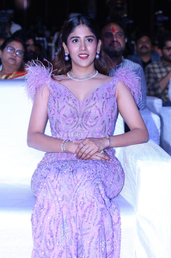 chandhini-chowdary-stills-2.jpg