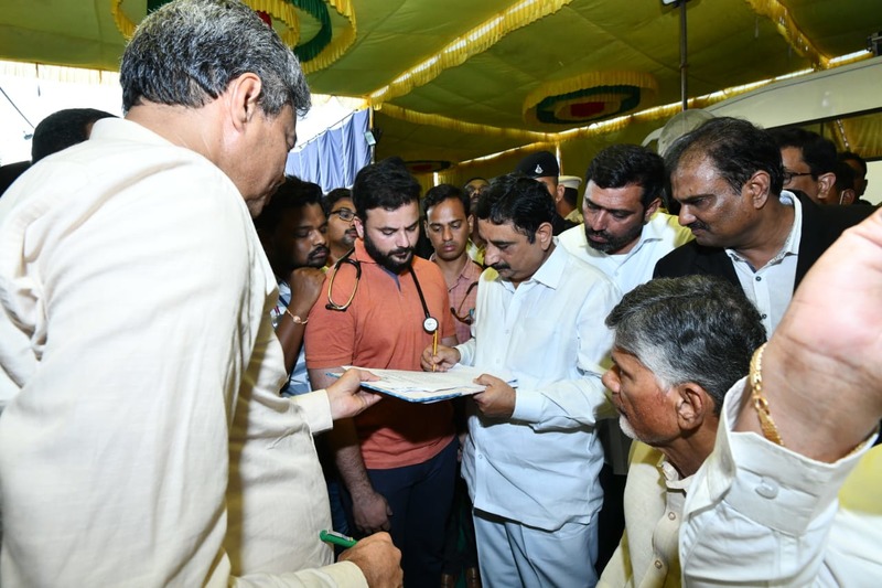 chandrababu-naidu-arrested-by-ap-police-2.jpg