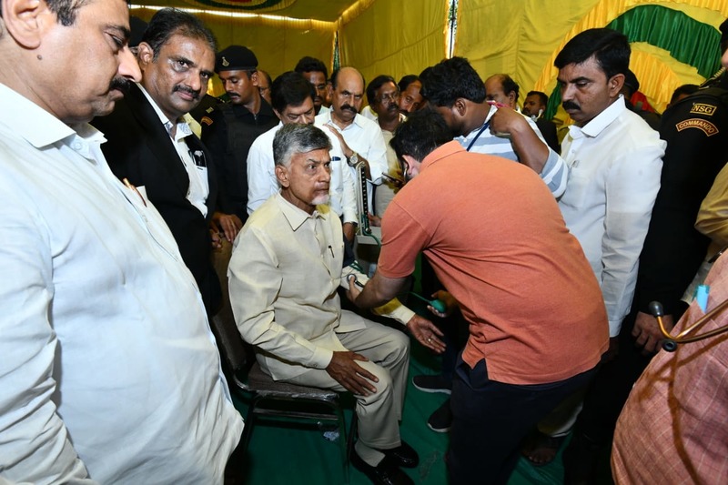 chandrababu-naidu-arrested-by-ap-police-6.jpg