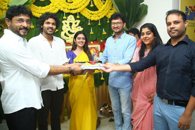 changure-bangaru-raja-movie-launch-3.jpg