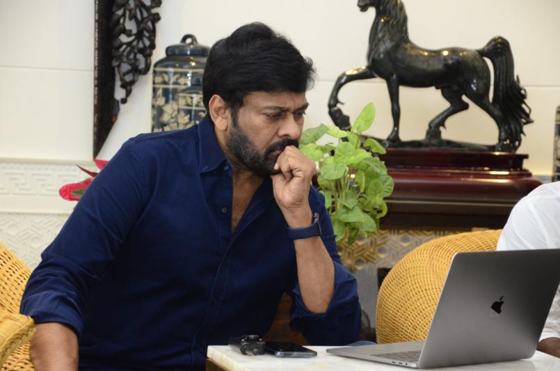 chiranjeevi-launch-republic-movie-trailer-2.jpg