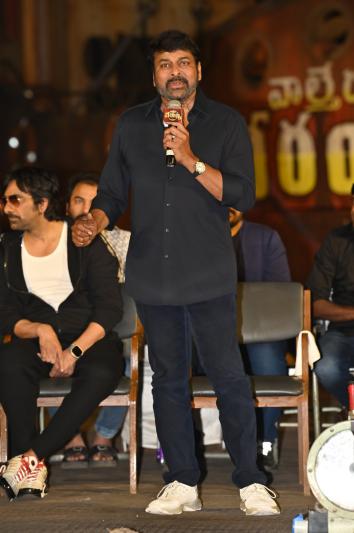 chiranjeevi-stills-3-7.jpg