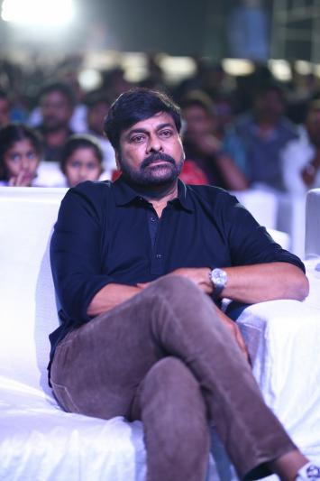 chiranjeevi-stills-4-4.jpg
