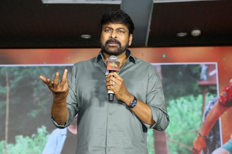 chiranjeevi-stills-5-2.jpg