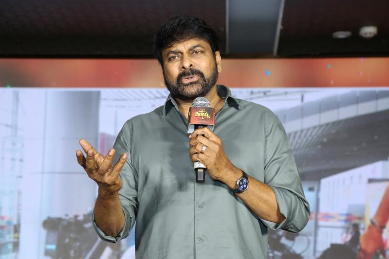 chiranjeevi-stills-5-3.jpg