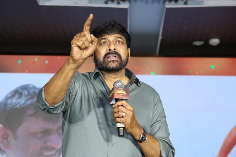 chiranjeevi-stills-5-6.jpg