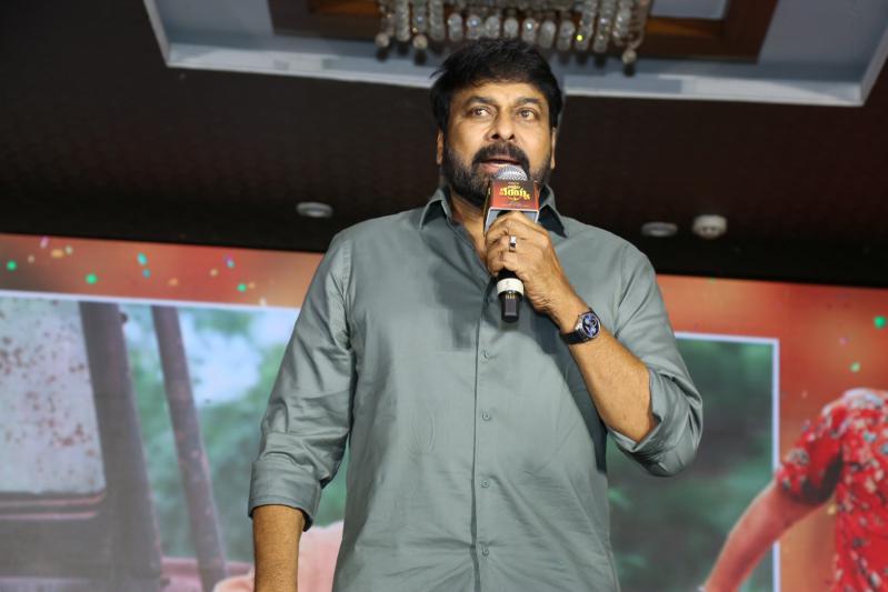 chiranjeevi-stills-5-8.jpg