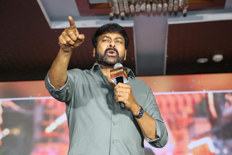 chiranjeevi-stills-5-9.jpg