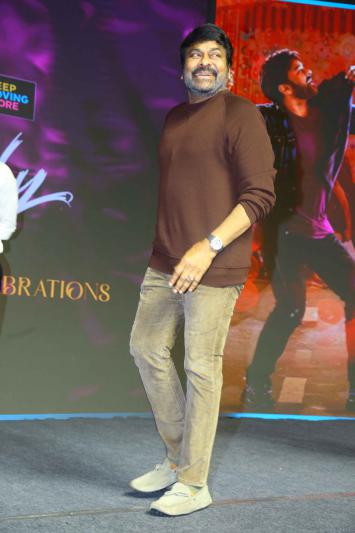 chiranjeevi-stills-6-2.jpg