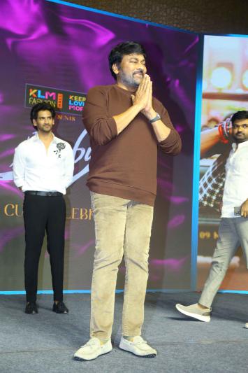 chiranjeevi-stills-6-4.jpg
