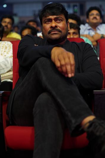 chiranjeevi-stills-7-16.jpg
