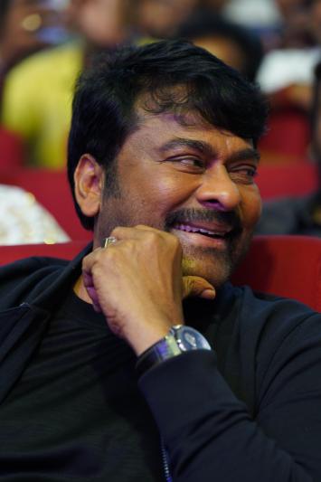 chiranjeevi-stills-7-6.jpg