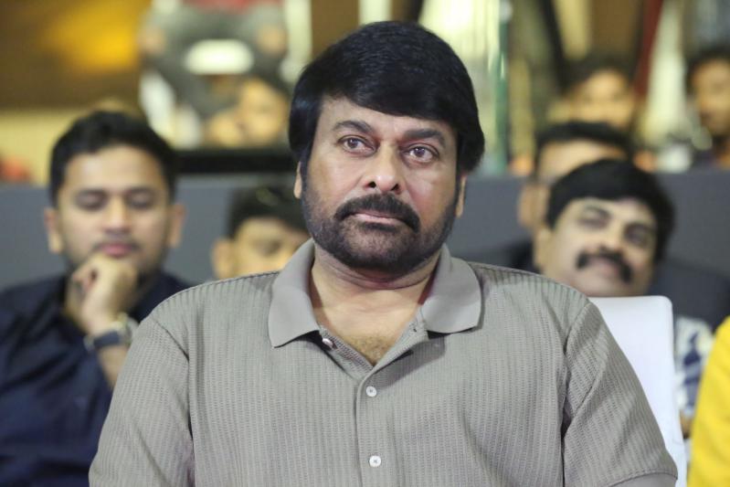 chiranjeevi-stills-8-13.jpg