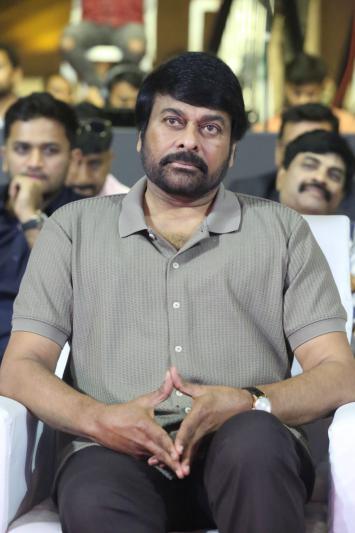 chiranjeevi-stills-8-14.jpg